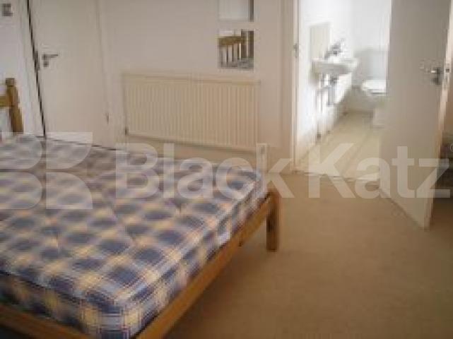 			2 Bedroom, 1 bath, 1 reception Flat			 Hazellville Road, ARCHWAY N19
